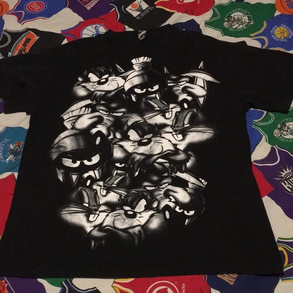 Vintage Other - Vintage Looney Tunes Graphic shirt